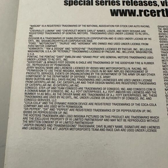 Vintage Nascar Premier Chase the Race Car 2003 - Picture 4 of 9